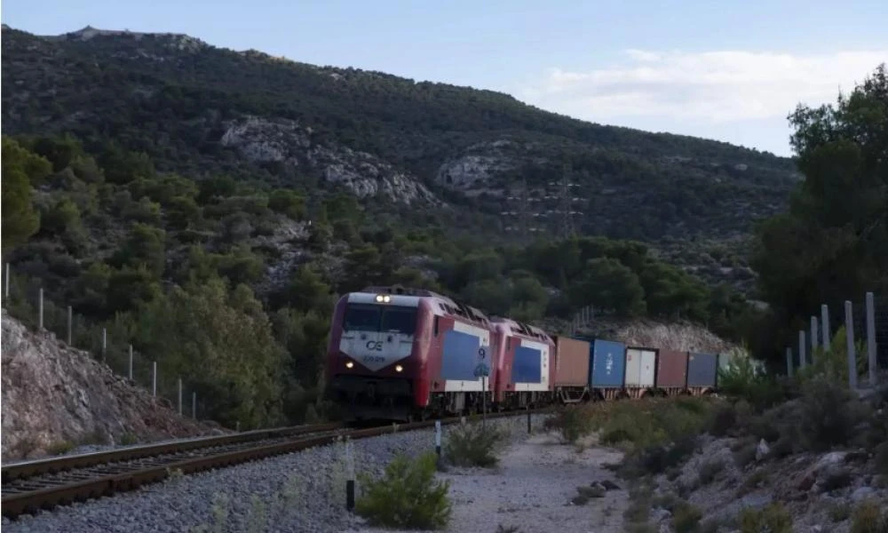 Σέρρες: Έτσι εκτροχιάστηκε βαγόνι τρένου με δύο επιβάτες – Τι έδειξε η έρευνα για το πρωινό ατύχημα